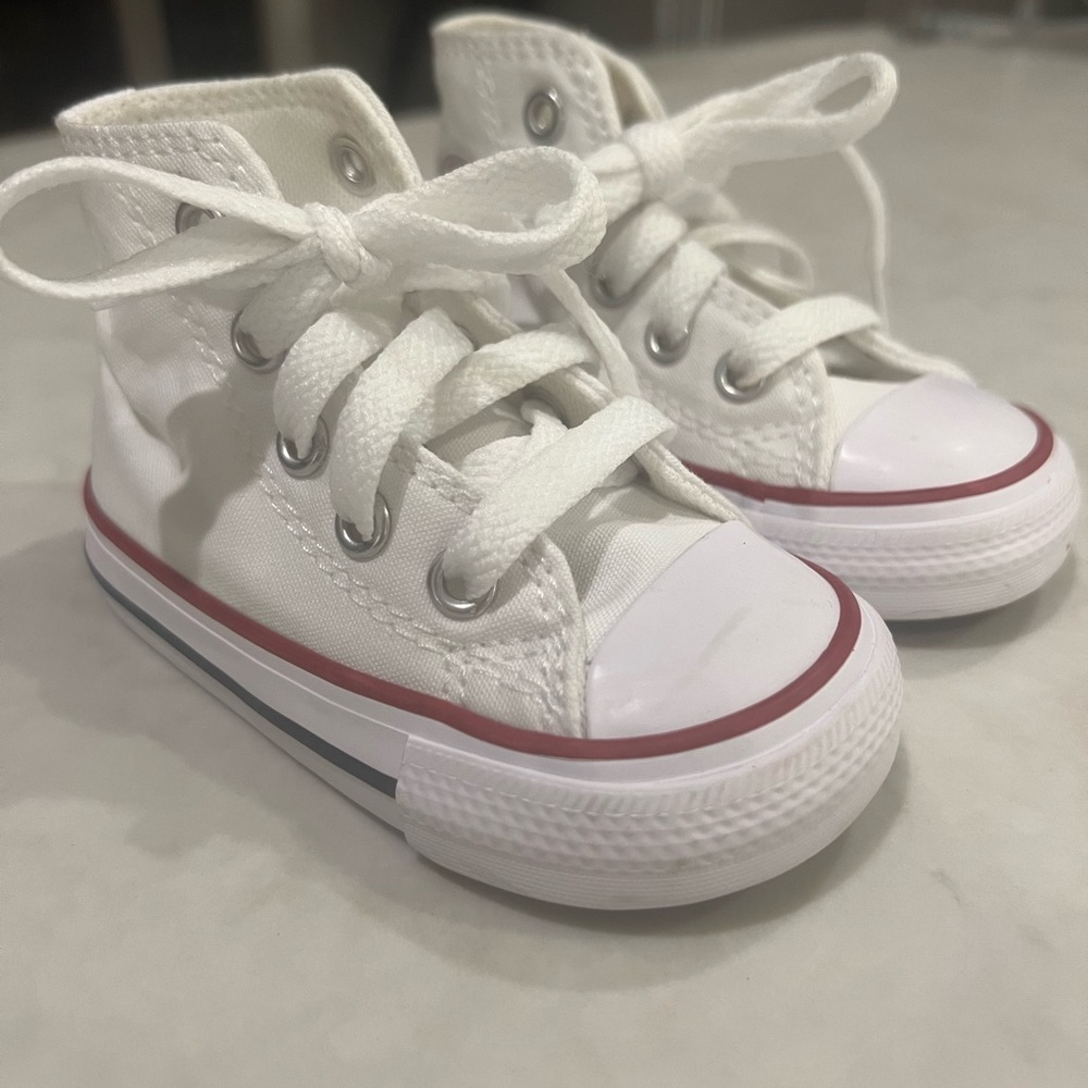 4C infant || Chuck Taylor All Star Classic || unused **NEW baby converse